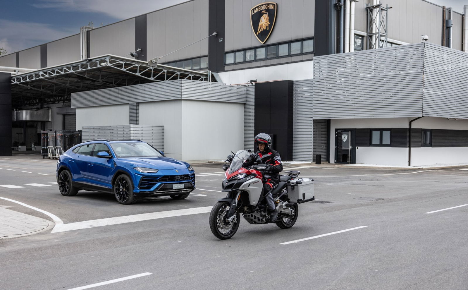 Lamborghini Urus, Ducati Multistrada